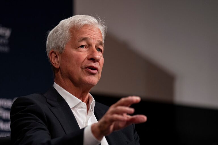 Jamie Dimon says he didn’t run for president because he wouldn’t have seen his family for four years—and jokes his wife wouldn’t have moved into the White House