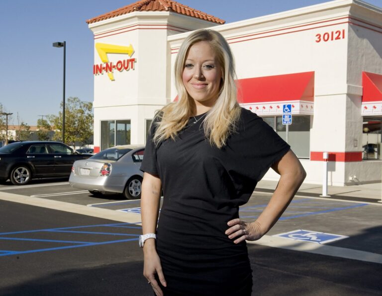 Heiress Lynsi Snyder became President of In-N-Out aged 27. She’s been betrayed by colleagues but refuses to have ’emotional distance’ with her team 