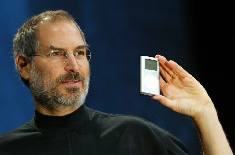 Steve Jobs was just 12 when he called HP’s cofounder. What happened next put him on the path to success at Apple